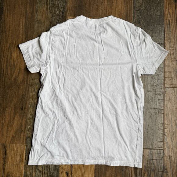 Guess Mens Graphic T-Shirt L White Legendary 1981 Distressed Streetwear Tee - Picture 2 of 6